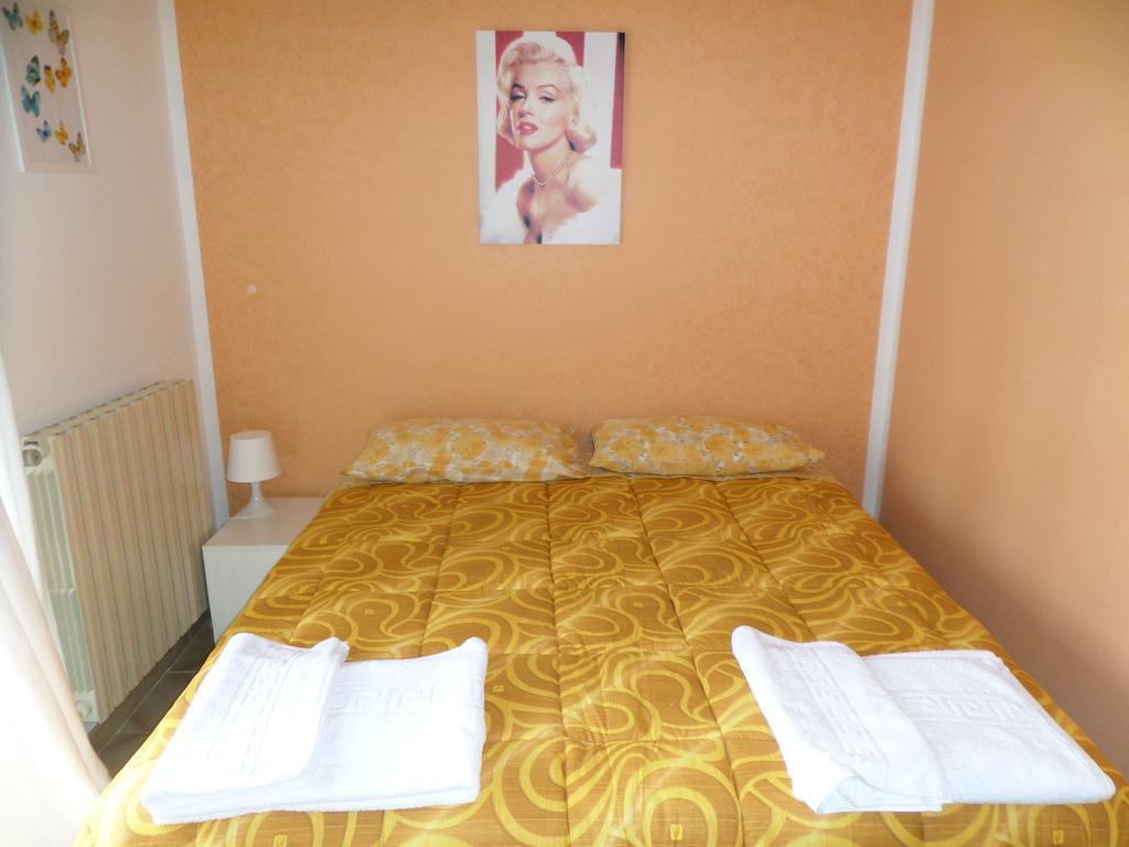 مارينو B&B Villino Lory الغرفة الصورة
