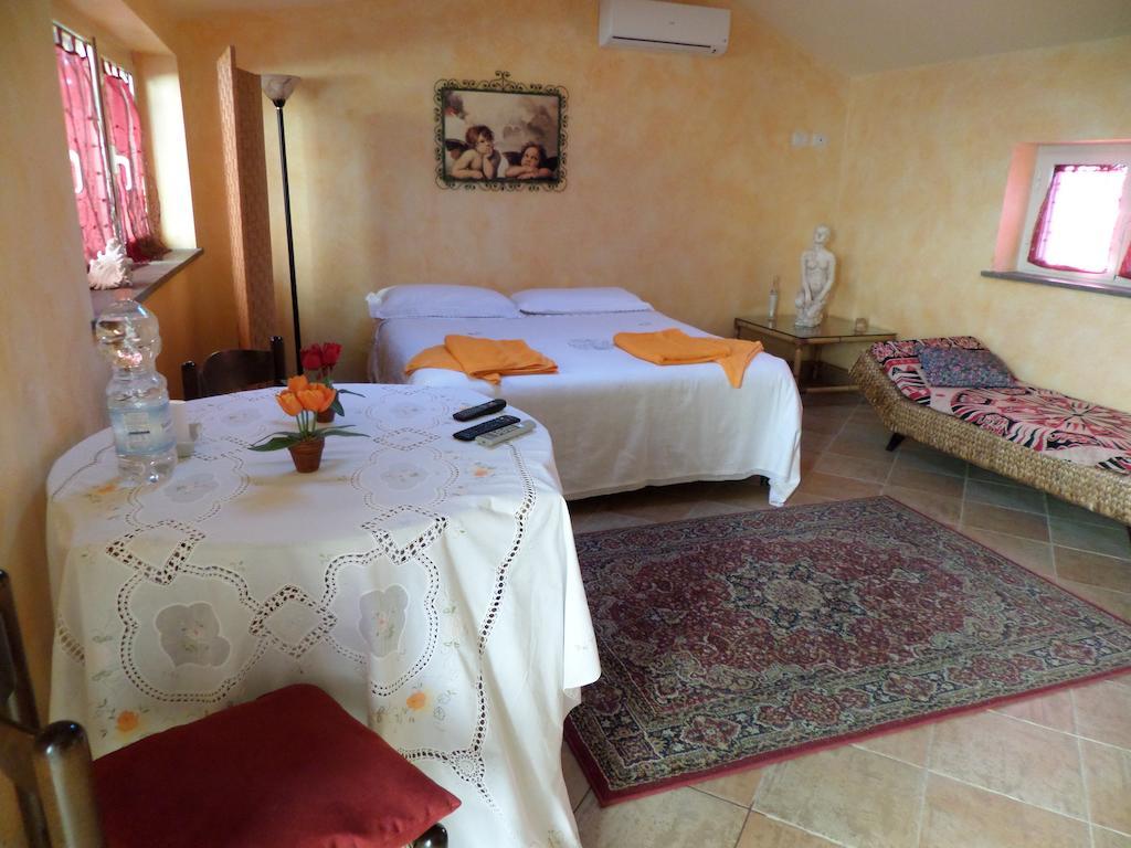مارينو B&B Villino Lory الغرفة الصورة